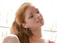 Brunette cam girl spreading legs